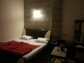 Hotel Pleasure Palace - Image 2