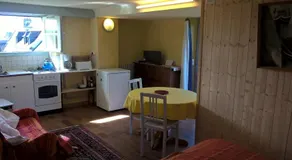 studio - Image 4