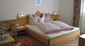 Frühstückspension & Ferienhaus Fädnerspitze - Image 3