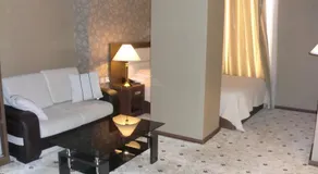 Hotel Empire - Image 4