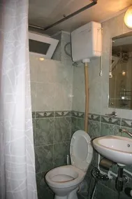Arta Hotel - Image 2
