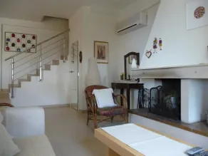 Reppas House - Image 2