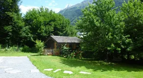 Chalet Alpine Rose - Image 3