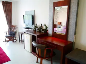 The Retro Siam - Image 3