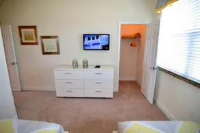 Sweet Serenity Holiday 3 Bedrooms townhouse by RedAwning - Image 5