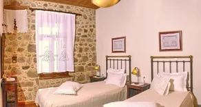 Artemis Traditional Hotel - Image 2