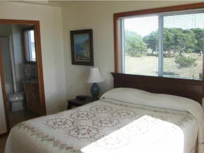 Coquille Point Condo - Image 5