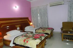 OYO 3952 Republic Hotel Patna - Image 5