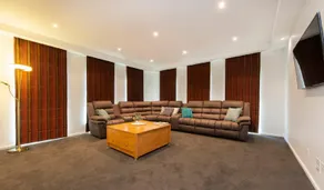 Adelphi Waterfront 2 Bedroom Ground Floor Home - Image 5