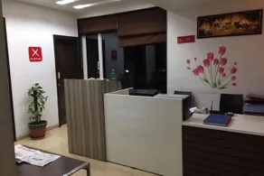 Hotel Cyber Inn by OYO Rooms - Image 3