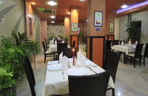 Boutique Suites Rainbow 4 - Image 4