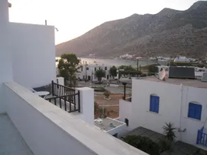 Kiki Hotel - Image 2