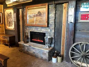 Samantha's Timber Inn - Image 4