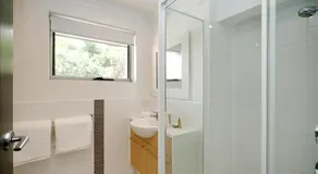 Applecross Riverside Apt - Image 4