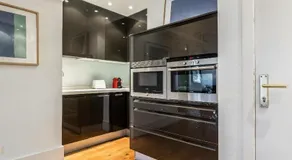 BNBHolder Luxury Triplex CHAMBERI - Image 3