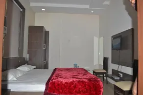 Hotel Lals Inn - Image 3