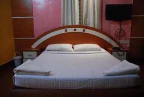 Treetop Resort - Image 3