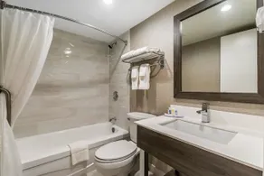 Quality Inn - Image 5