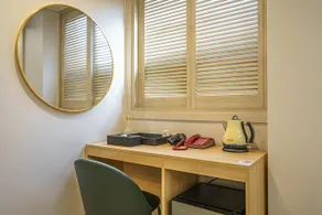 J Motel - Image 4