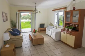 Lennas Holidays Houses - Image 4