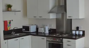 Bambz Luxury Aparment Manchester - Image 4