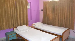 SPRINGWOOD GUEST HOUSE CL-266 - Image 5