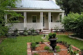 Flowertown Bed & Breakfast - Image 4