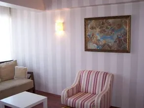 Airport House - Image 5