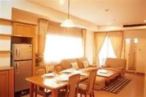 Maple House Executive Apartment - Image 3