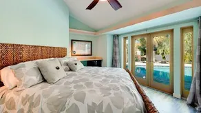 HoneyWood House by RedAwning - Image 4