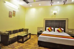 Hotel Roopa International - Image 4