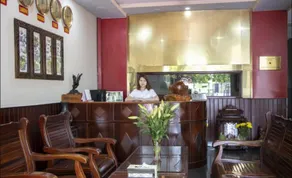 May Hotel - Image 4