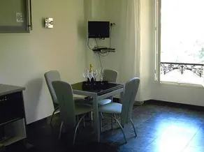 Eden Residence - Image 3