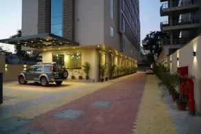 Hyphen Ujjwal Premier Hotel - Image 5