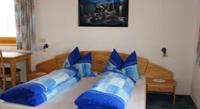 Apart Gander - Image 5