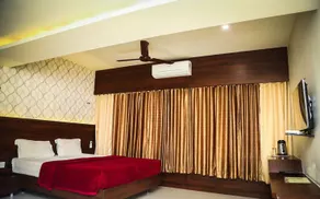 Hotel Sai Nidhi Supreme - Image 2
