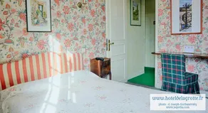 Hotel De La Grotte - Image 2