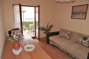 Apartments Zlatka - Image 2