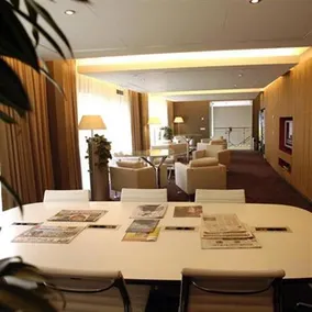 Shell La Residence - Image 4