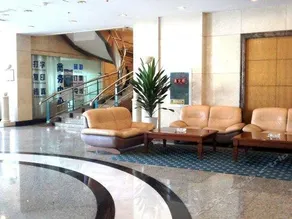 Golden Swallow Hotel - Image 4