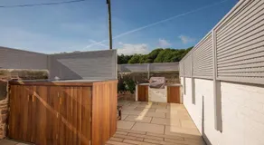 The Beach House - Image 3