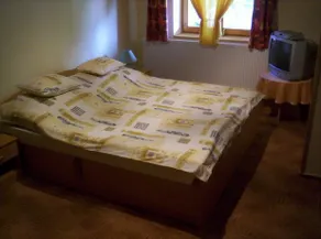 Anzsore Apartman - Image 5