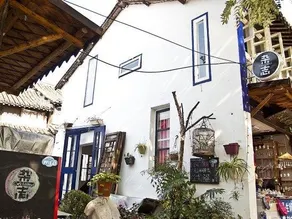 Magazinecafe&Hotel - Image 2