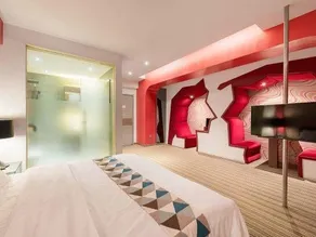 52 Meisu Hotel - Image 5