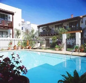 Spanish Garden Inn - Image 2