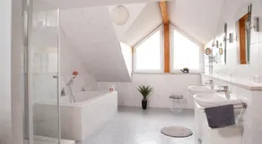 Apartment 4 - Image 2