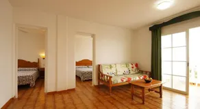 Apartamentos Castell Sol - Image 4