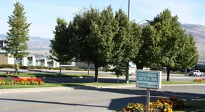 Columbia Motor Inn - Image 3