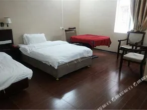 Jinfeng Business Hotel Zhanjiang - Image 4