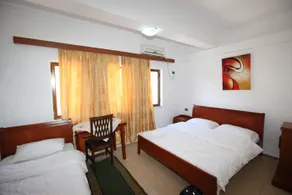 Hotel River - Image 3